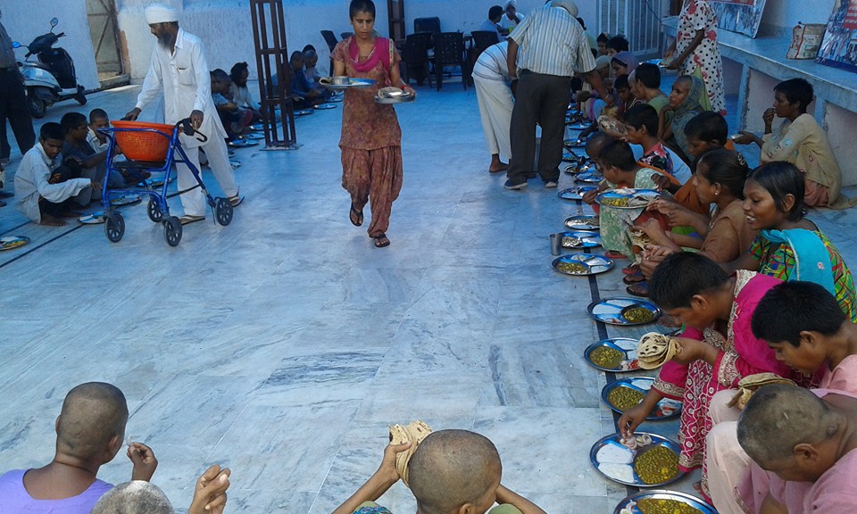 Financial aid to Baba Naanki Ashram